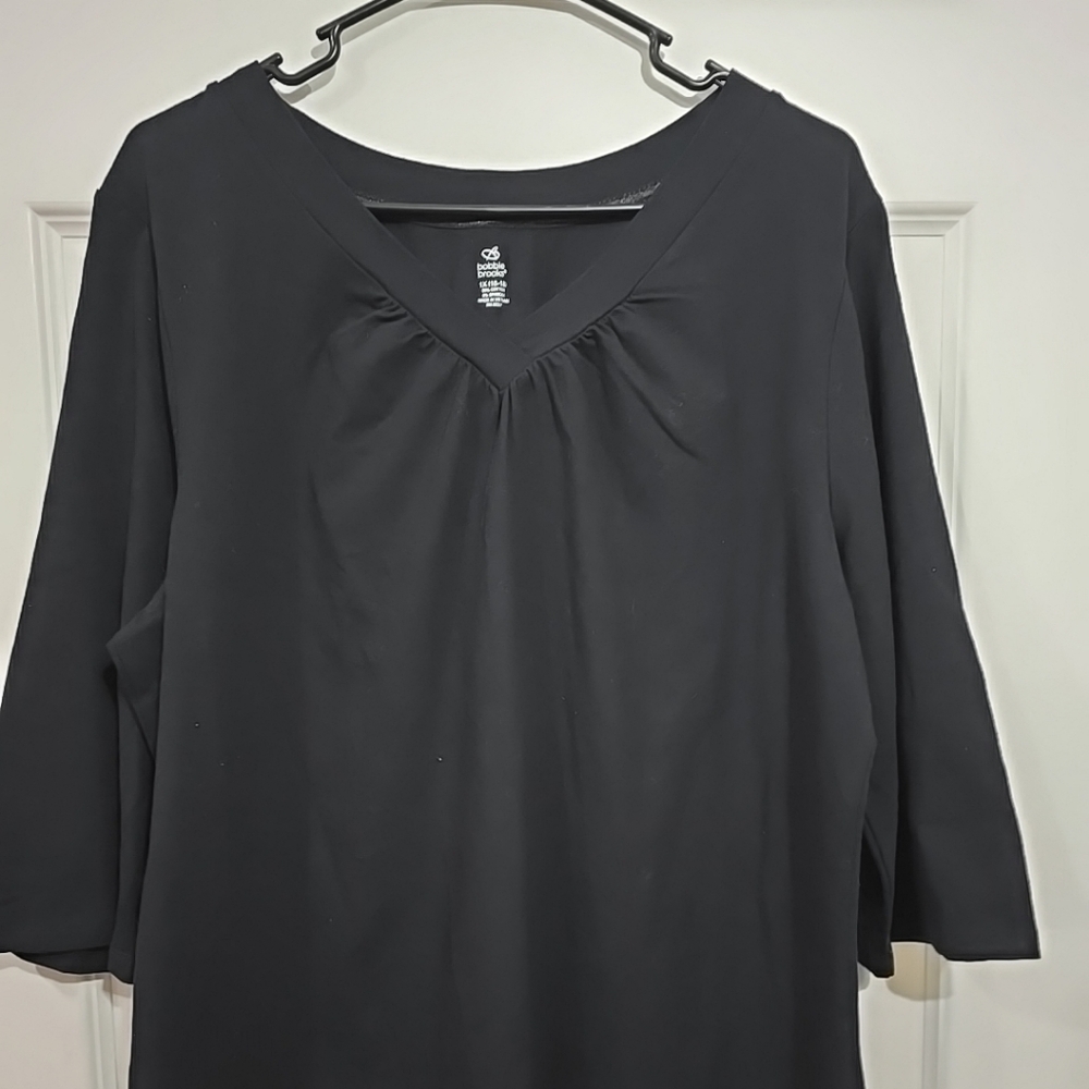Bobbie Brooks Women's Black V-Neck Top